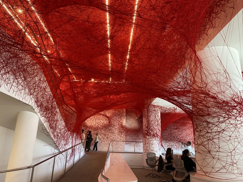SHIOTA Chiharu, The Network [Le réseau], 2023