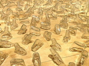 HATOUM Mona, Drowning sorrows, 2001-02